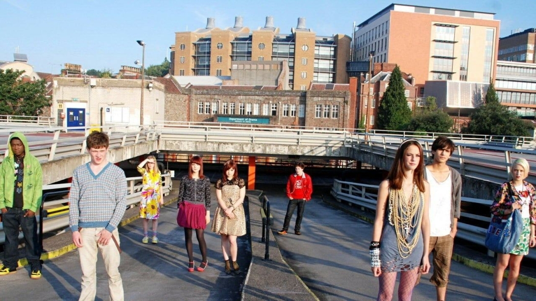 Skins 3. Sezon 8. Bölüm izle